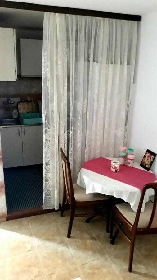 Apartman Tatjana 수토모레 외부 사진